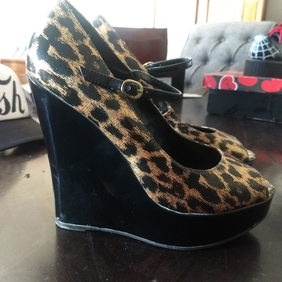 Steve Madden platforms - Picture 3 of 4